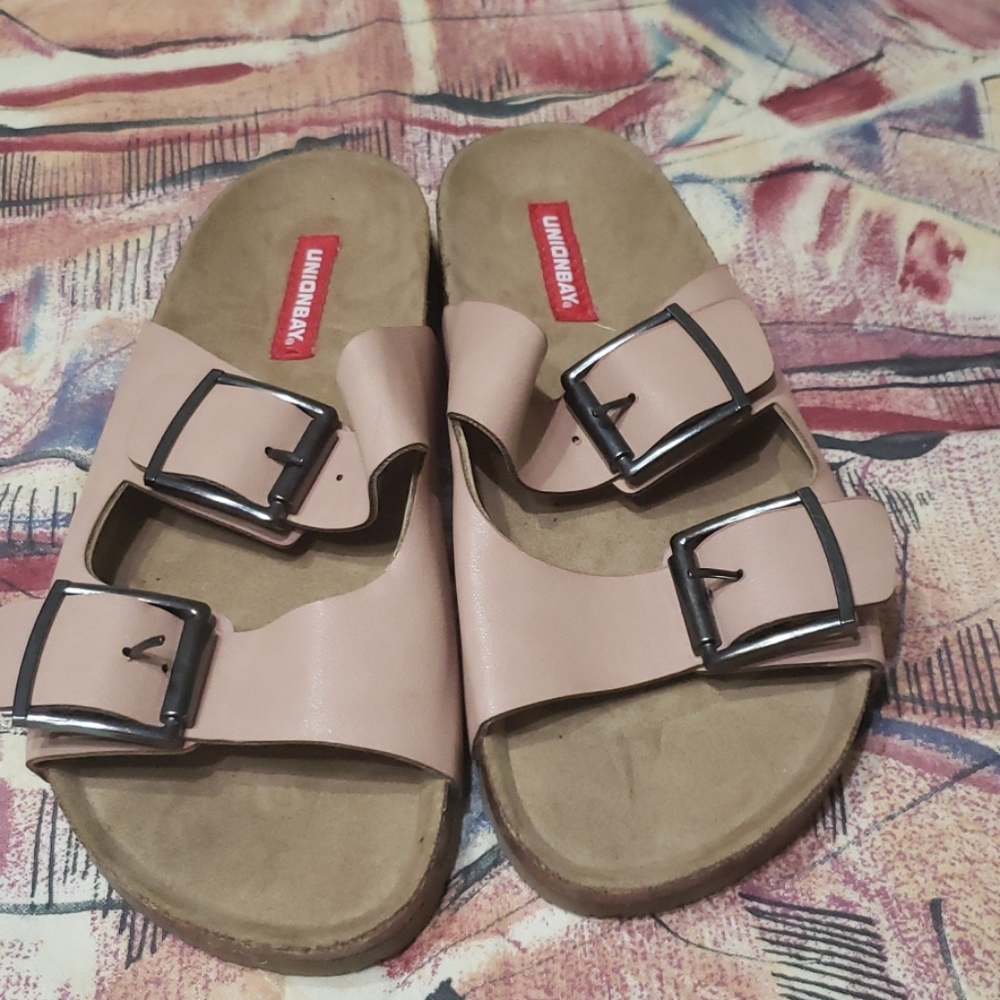 Unionbay sandals